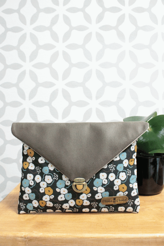 Pochette a Busta