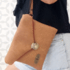 Pochette a Busta in Pelle Cammello - immagine 3