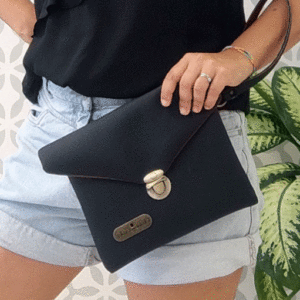 Pochette a Busta in Pelle Nera