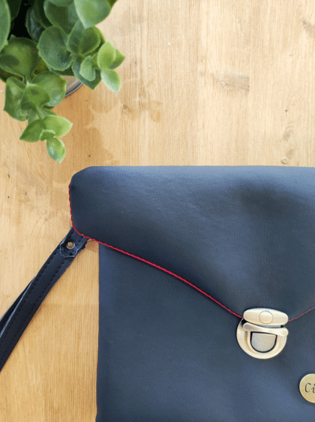 Pochette a Busta in Pelle Nera - immagine 3
