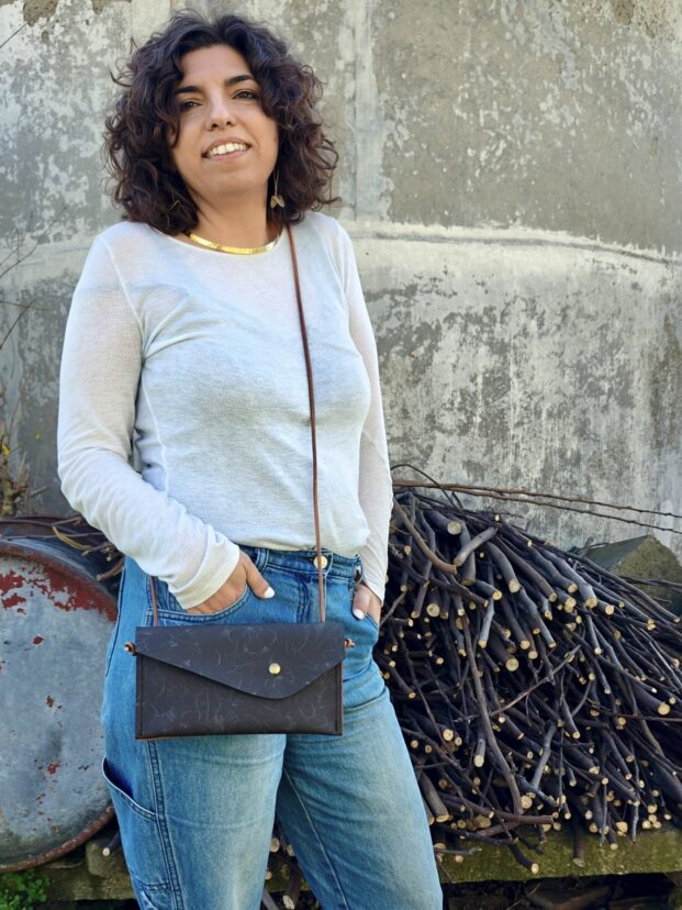 Tracollina/Pochette Blush e TdM disegnato - immagine 2